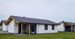 G16 Eingezäuntes Haus mit Terrasse und Garten